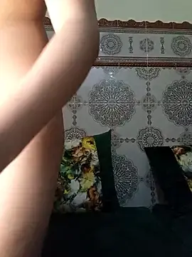 Mmm__A7  live sex cam