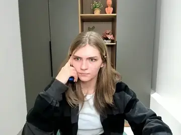 MuoiLitman  live sex cam