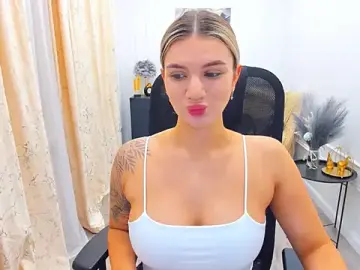 SelenaeMoore  live sex cam