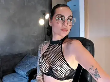 ValerieAustin  live sex cam
