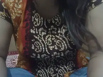 Shekira99  live sex cam
