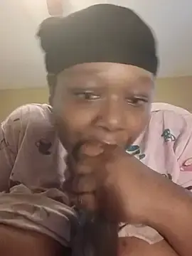 BigJuicy1990  live sex cam