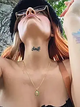 Dani-peggin  live sex cam