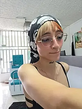 Dani-peggin  live sex cam