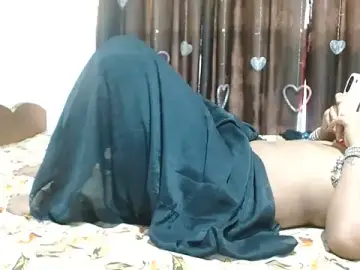 Piyu_x  live sex cam