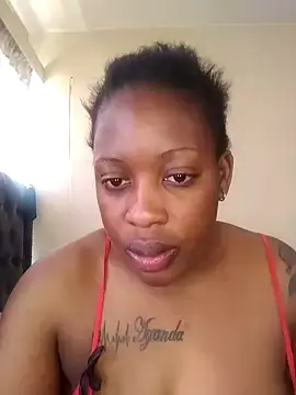 Yummynoma  live sex cam
