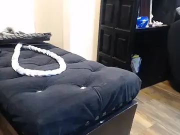 Mommynasty  live sex cam