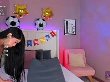 Sarahyessica  live sex cam