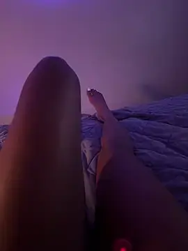 ReineNeferrti  live sex cam