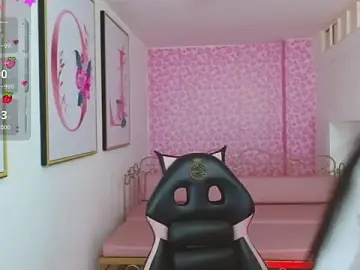 Small_naugthy_  live sex cam