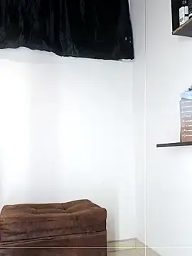 Angierot2025  live sex cam