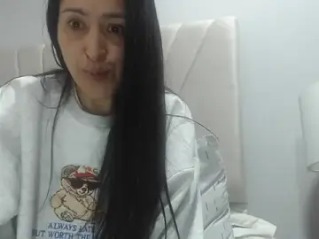 Naughthyany16  live sex cam