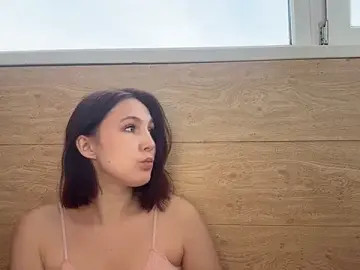 Alicebeb  live sex cam
