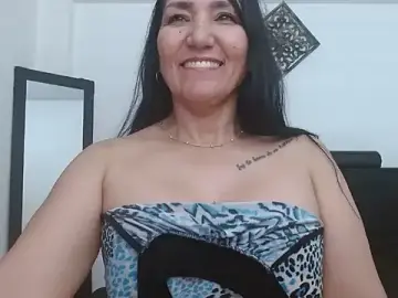 Hanna-33  live sex cam