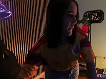 Emily_robeerts  live sex cam
