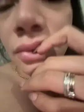Madelchat  live sex cam