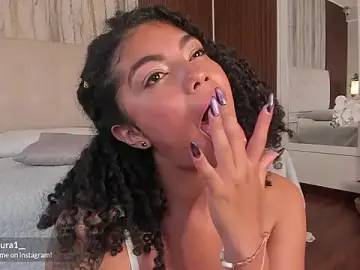 Miss_curazao  live sex cam