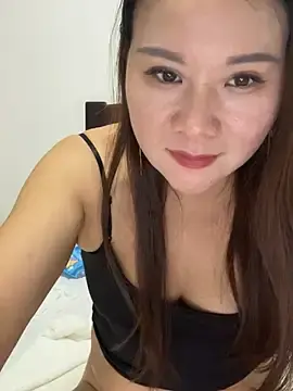 Yong0011  live sex cam