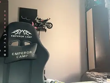 JoleneDorow  live sex cam