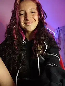 _Laary_Lily  live sex cam