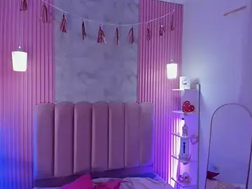 LunaRose18  live sex cam