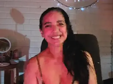 Mia-Velasquez  live sex cam