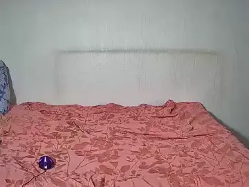 Zuzi01  live sex cam