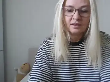 Ggarcia9  live sex cam