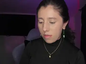Bunnyy095  live sex cam