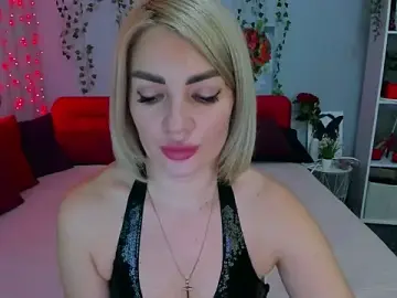 LunaBellucci  live sex cam