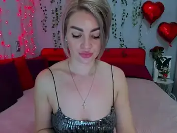 LunaBellucci  live sex cam