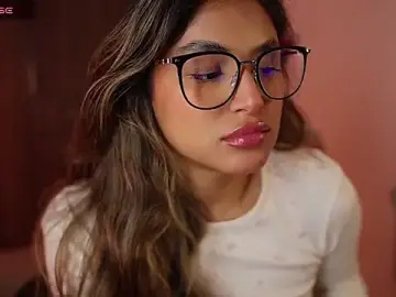 SaraParisi  live sex cam