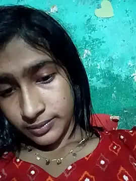 Suriya98  live sex cam