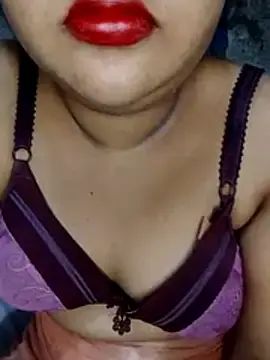 Emi_baby  live sex cam