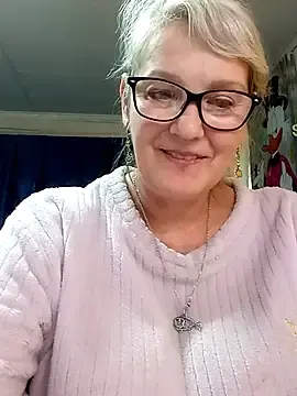 Irinamaux  live sex cam