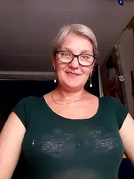 Irinamaux  live sex cam