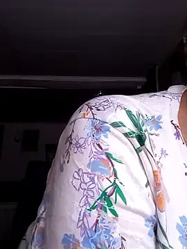 Irinamaux  live sex cam