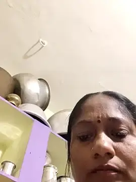 Yamini1431  live sex cam
