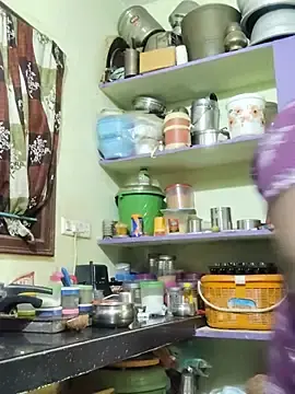 Yamini1431  live sex cam