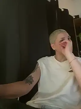 Charlee_pink  live sex cam