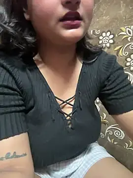 Curvy_Anaya  live sex cam