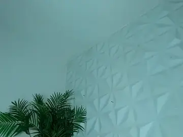 Hellen_Sky  live sex cam