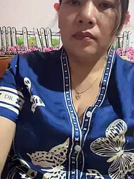 Lilykutue20  live sex cam