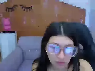Mila_t_  live sex cam