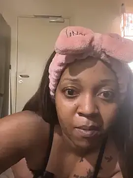 AsseGoddess  live sex cam