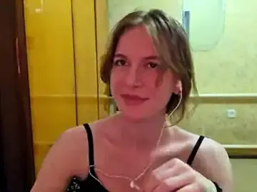 DonnaKuc  live sex cam