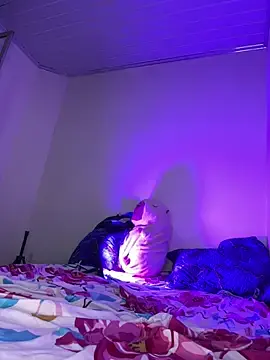 Kitty_Inferno  live sex cam