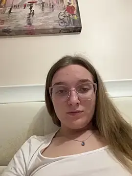 Bellatrisssaa  live sex cam