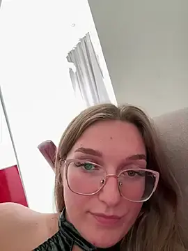 Bellatrisssaa  live sex cam