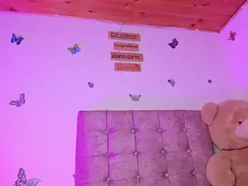 Lia_Roses3x  live sex cam